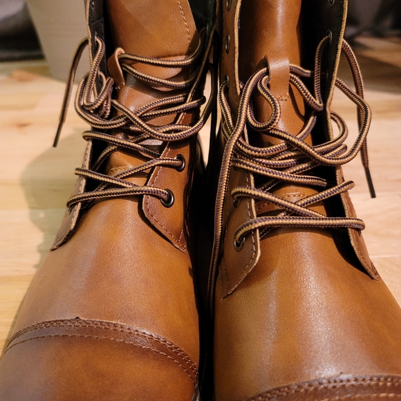 Mens boots - Picture 3 of 13